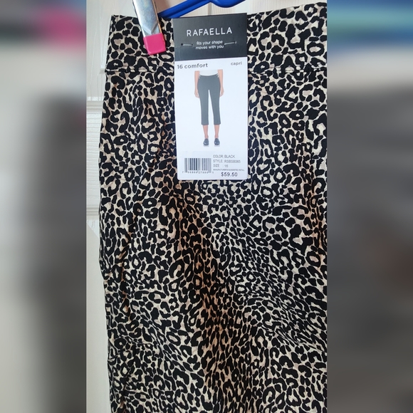 Capri pant - Picture 3 of 4